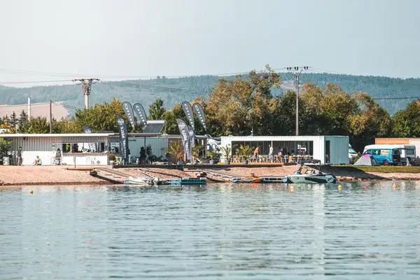 Wake Surf Náklo